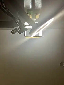 CinnaCakesss online show from March 13, 7:37 am