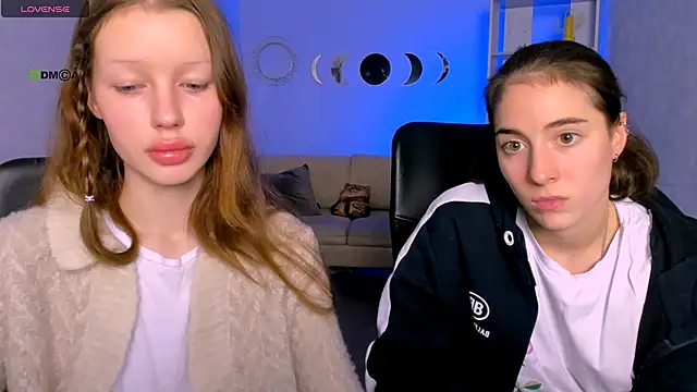 khloebeauty online show from November 17, 8:58 pm