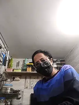 meenu bhabhi547 online show from February 4, 3:01 am