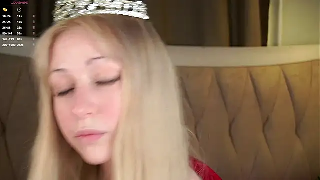 MarciDarugar online show from December 4, 3:10 pm