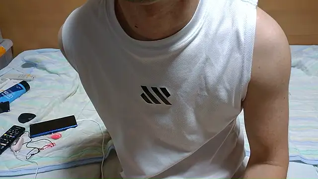 erosuke9 online show from March 28, 6:35 am