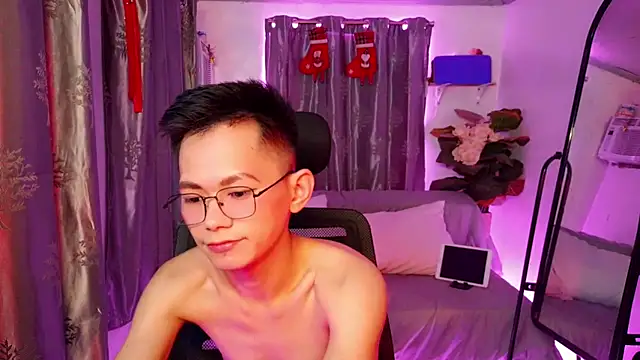 Skinny CumLoader69 online show from December 1, 8:19 am