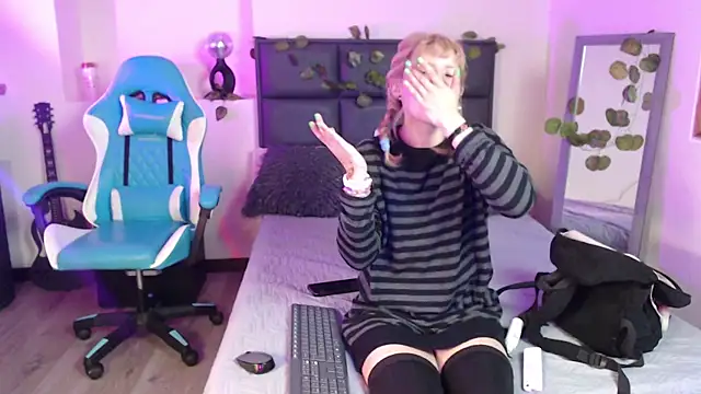 Amnesia  online show from October 3, 12:24 pm