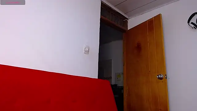 tommyblessd1 online show from October 10, 5:06 am