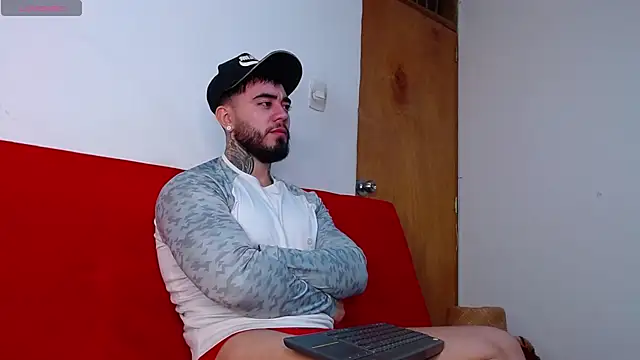 tommyblessd1 online show from October 11, 7:29 am