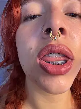 Snapshot of bri_von_dhara__ chatting on September 9, 10:48 am bri von dhara online show from September 9, 10:48 am