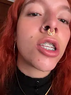 Snapshot of bri_von_dhara__ chatting on September 12, 12:16 pm bri von dhara online show from September 12, 12:16 pm