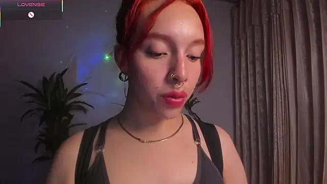 Snapshot of bri_von_dhara__ chatting on October 6, 10:45 am bri von dhara online show from October 6, 10:45 am