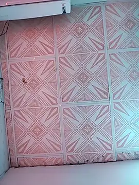 Naomi-Mature online show from December 18, 9:15 am