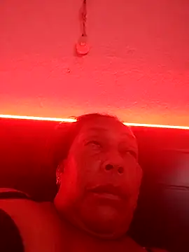 Naomi-Mature online show from April 15, 9:26 pm