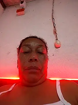 Naomi-Mature online show from April 16, 9:32 am