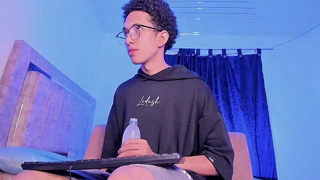 Cj davis  online show from February 13, 1:34 am