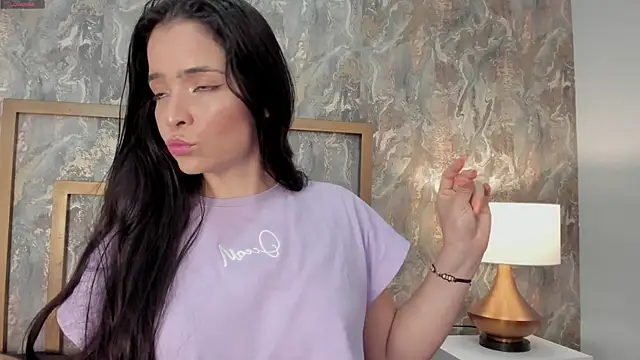 Snapshot of DannaBelucci chatting on October 28, 2:53 pm DannaBelucci online show from October 28, 2:53 pm