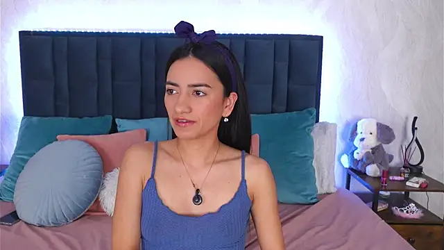 EmilyPrincy online show from January 13, 7:13 am