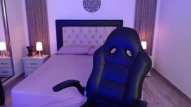 Red kytty6 online show from October 6, 8:28 pm