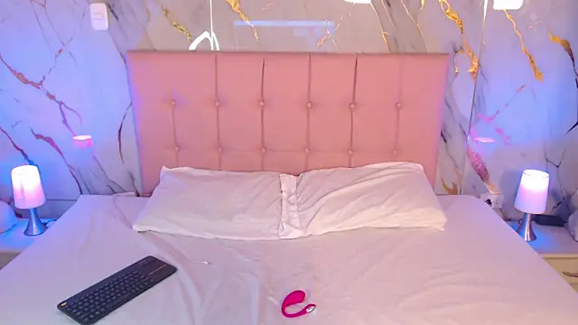 Red kytty6 online show from April 11, 5:45 am