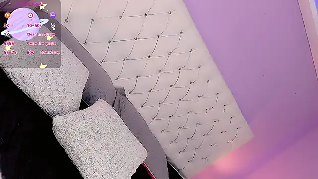 DaniielaV online show from December 2, 1:28 pm