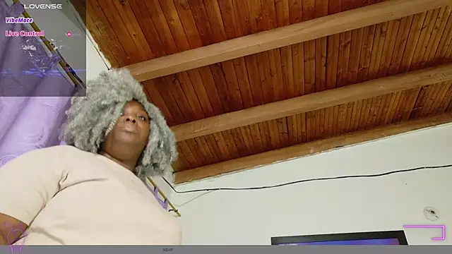Snapshot of ebony_NeighborMoans chatting on July 5, 2:29 am ebony NeighborMoans online show from July 5, 2:29 am