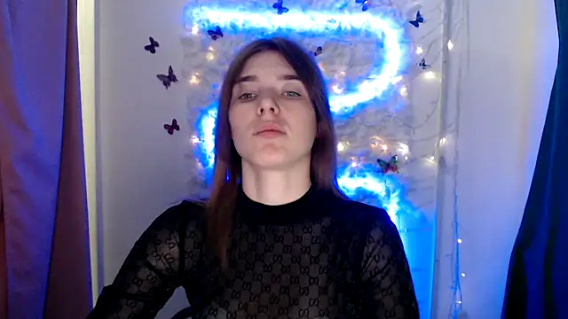 JuiceLips   online show from September 12, 8:36 am