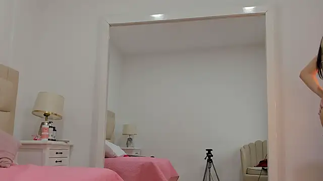 SkinnyGirl 28 online show from October 22, 8:41 pm