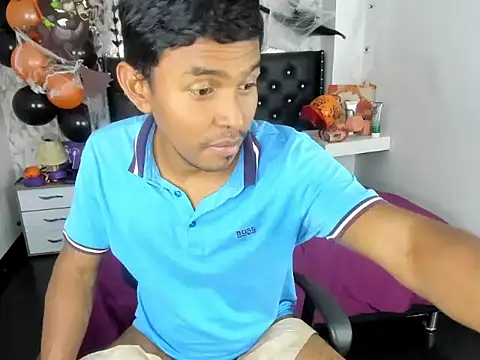 Adam Morgan2 online show from October 28, 7:01 am