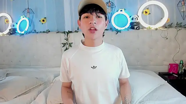 AleAurarashi online show from November 18, 4:39 am