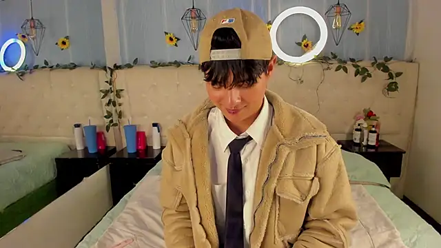 AleAurarashi online show from November 22, 4:33 am