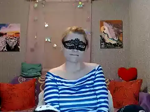 Snapshot of Miss_Nona chatting on April 20, 10:18 am Miss Nona online show from April 20, 10:18 am