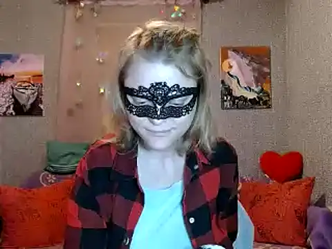 Snapshot of Miss_Nona chatting on April 21, 8:09 am Miss Nona online show from April 21, 8:09 am