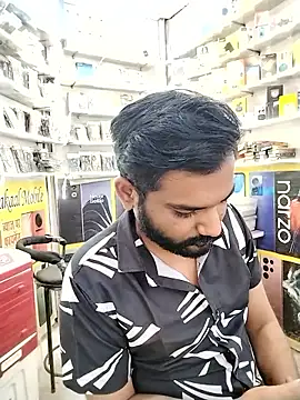 Snapshot of avi007p chatting on March 6, 12:23 pm avi007p online show from March 6, 12:23 pm