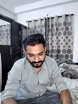 Snapshot of avi007p chatting on March 25, 6:14 pm avi007p online show from March 25, 6:14 pm