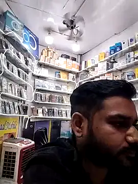 Snapshot of avi007p chatting on April 4, 12:57 pm avi007p online show from April 4, 12:57 pm