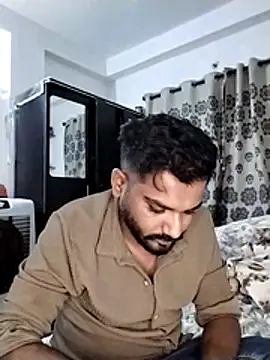 Snapshot of avi007p chatting on April 21, 5:50 pm avi007p online show from April 21, 5:50 pm