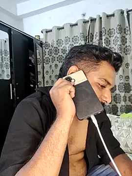 Snapshot of avi007p chatting on May 16, 7:01 pm avi007p online show from May 16, 7:01 pm