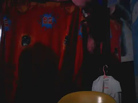 Prettymauixx online show from August 2, 12:53 am