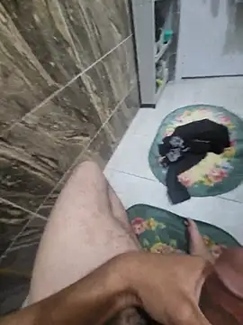 WelloffUpthrow online show from November 27, 1:40 am