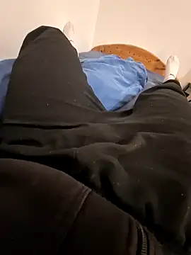 Snapshot of GlaucousSnag chatting on January 9, 8:54 pm GlaucousSnag online show from January 9, 8:54 pm