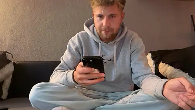 Snapshot of RioBlaze chatting on September 21, 4:41 pm RioBlaze online show from September 21, 4:41 pm