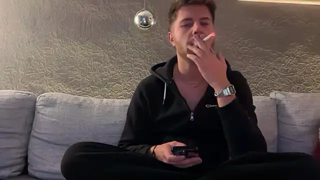 Snapshot of RioBlaze chatting on November 20, 5:45 pm RioBlaze online show from November 20, 5:45 pm