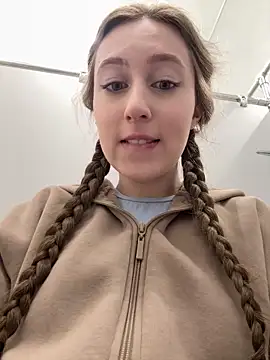 Snapshot of FroggyAnna chatting on March 17, 3:26 pm FroggyAnna online show from March 17, 3:26 pm