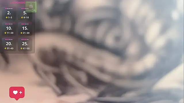 Snapshot of lingzi9333 chatting on October 2, 6:31 am lingzi9333 online show from October 2, 6:31 am