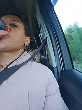 GoddessChantelle online show from November 17, 1:17 pm