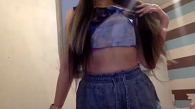 Snapshot of Bellababexox_ chatting on September 15, 4:34 am Bellababexox online show from September 15, 4:34 am