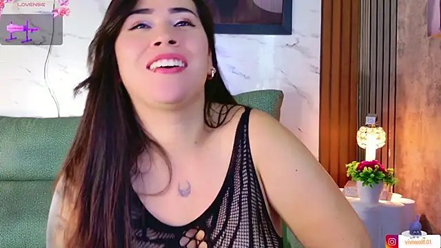 sarawolff online show from May 12, 5:59 am