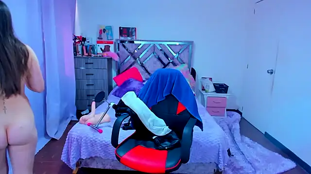 Luna Analya online show from December 14, 3:06 pm