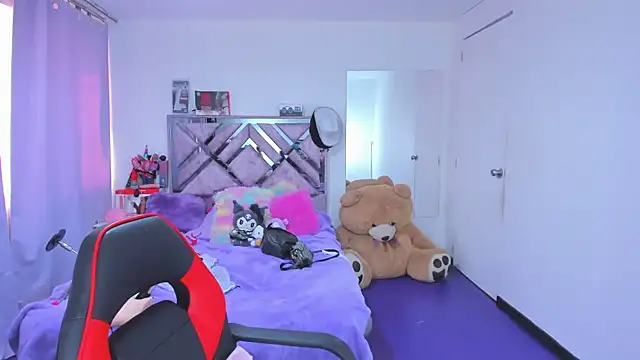 Luna Analya online show from February 11, 2:00 pm