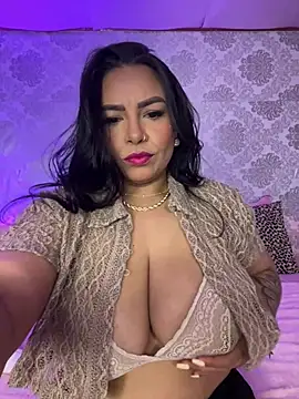 Snapshot of Vicky_Saidi chatting on June 7, 10:52 am Vicky Saidi online show from June 7, 10:52 am