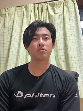 Snapshot of shoma2003 chatting on March 5, 2:13 pm shoma2003 online show from March 5, 2:13 pm