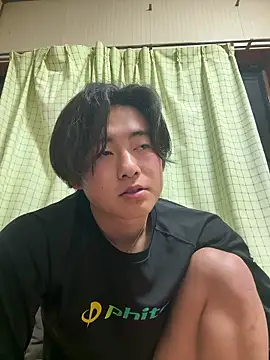 Snapshot of shoma2003 chatting on March 30, 12:39 pm shoma2003 online show from March 30, 12:39 pm