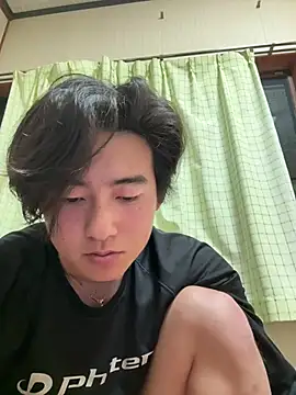 Snapshot of shoma2003 chatting on March 31, 1:00 pm shoma2003 online show from March 31, 1:00 pm